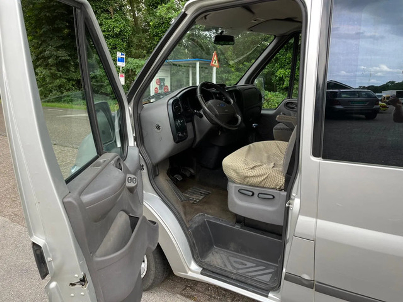 Foto van Ford Transit 260s FD DC 125 LR 4,23