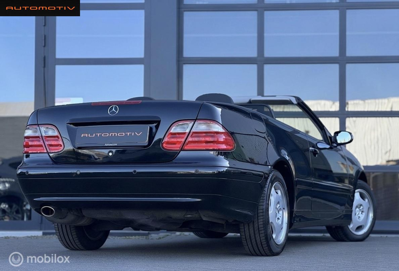 Foto van Mercedes-Benz CLK 200 Kompressor