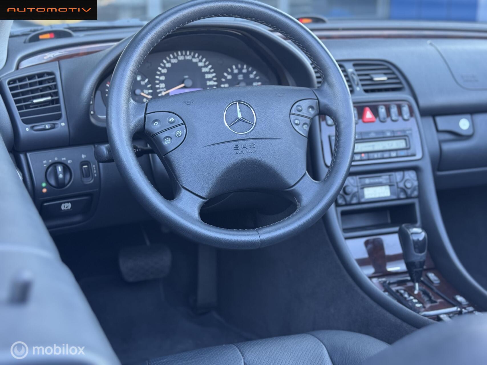 Foto van Mercedes-Benz CLK 200 Kompressor