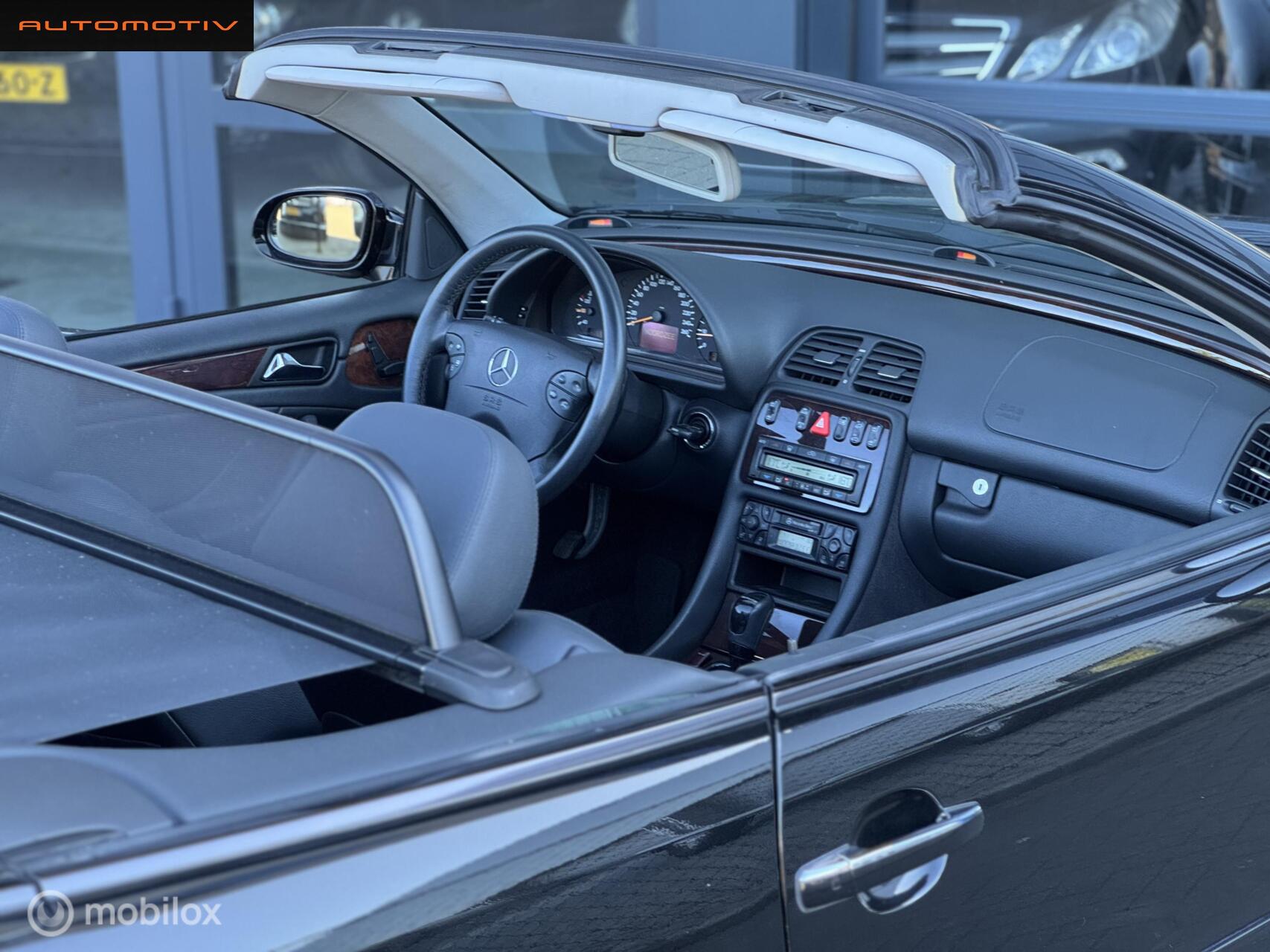 Foto van Mercedes-Benz CLK 200 Kompressor