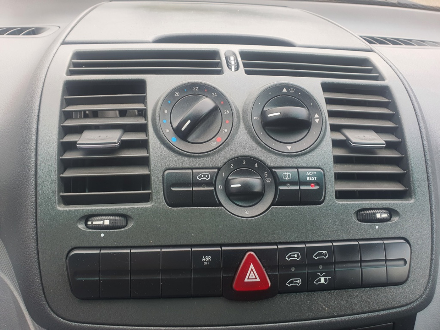 Foto van Mercedes-Benz 639 Vito 111 CDI