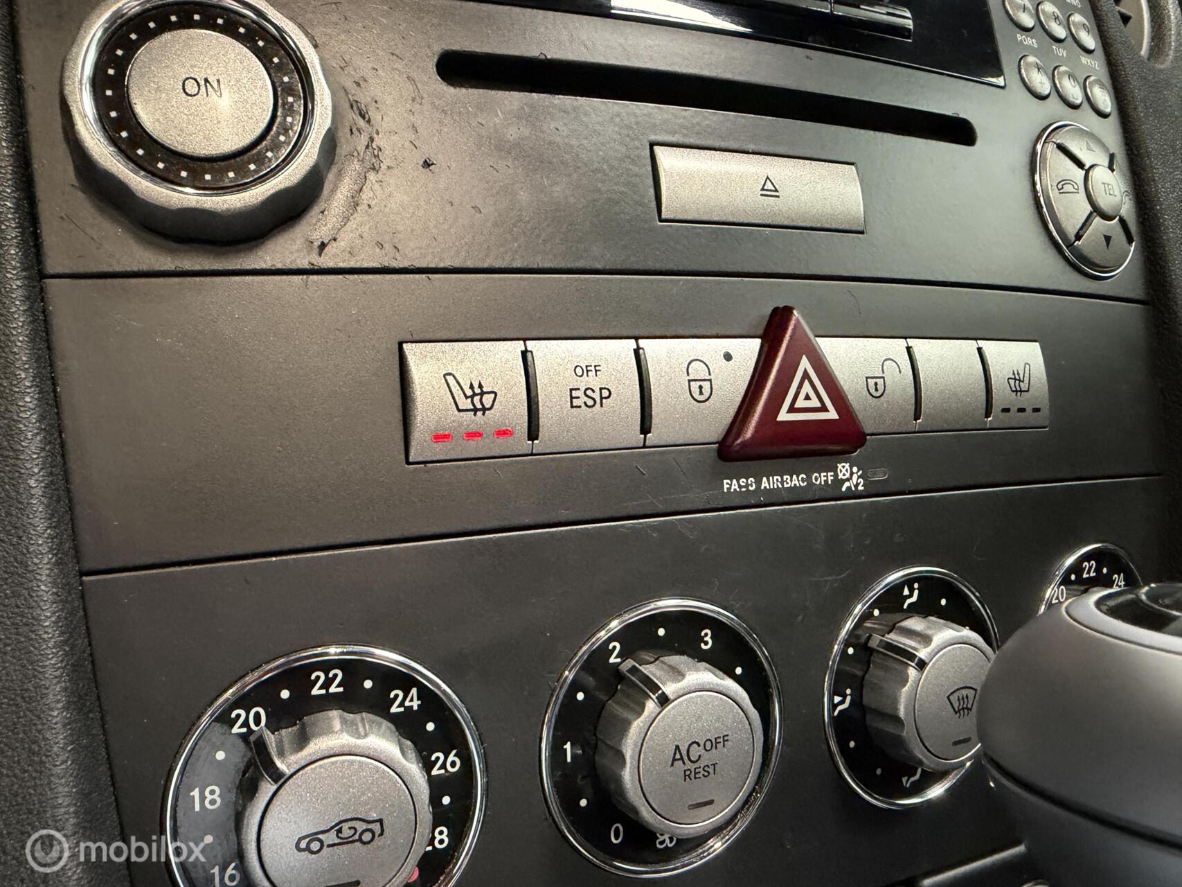 Foto van Mercedes-Benz SLK 200 Kompressor
