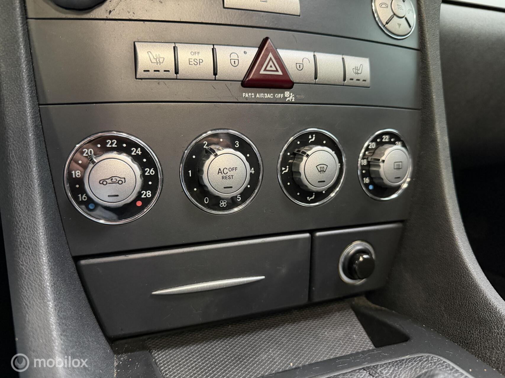 Foto van Mercedes-Benz SLK 200 Kompressor