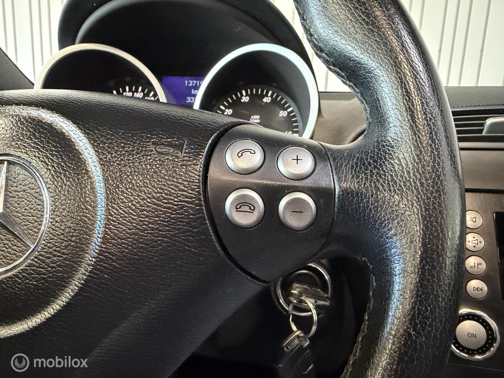 Foto van Mercedes-Benz SLK 200 Kompressor