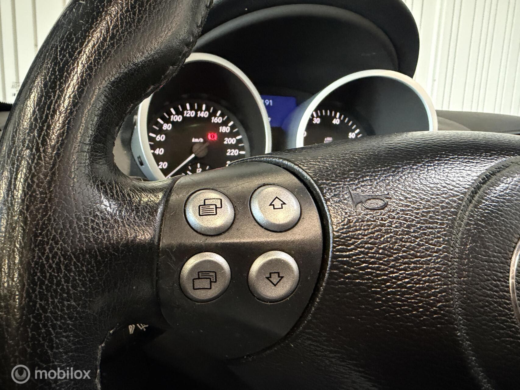 Foto van Mercedes-Benz SLK 200 Kompressor