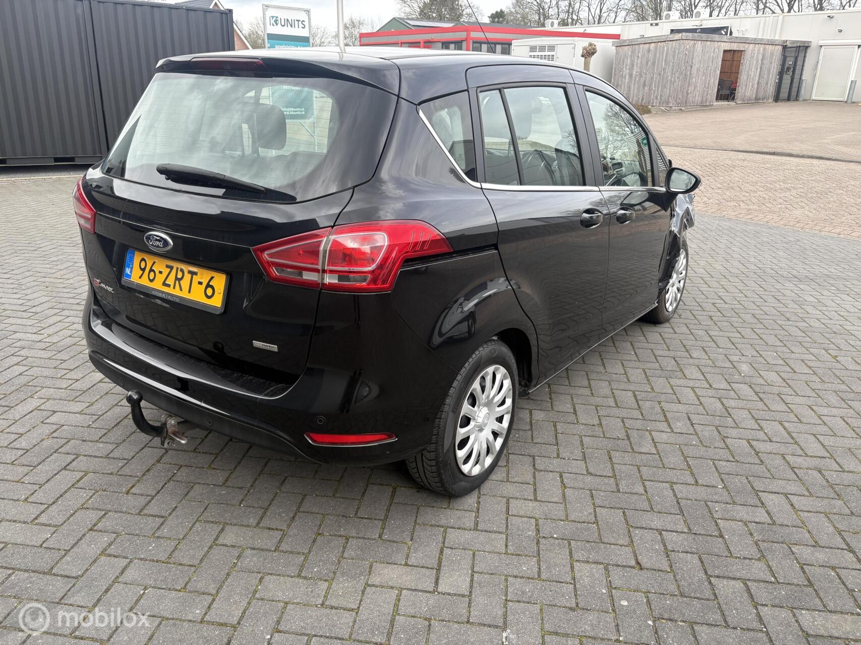 Foto van Ford B-max