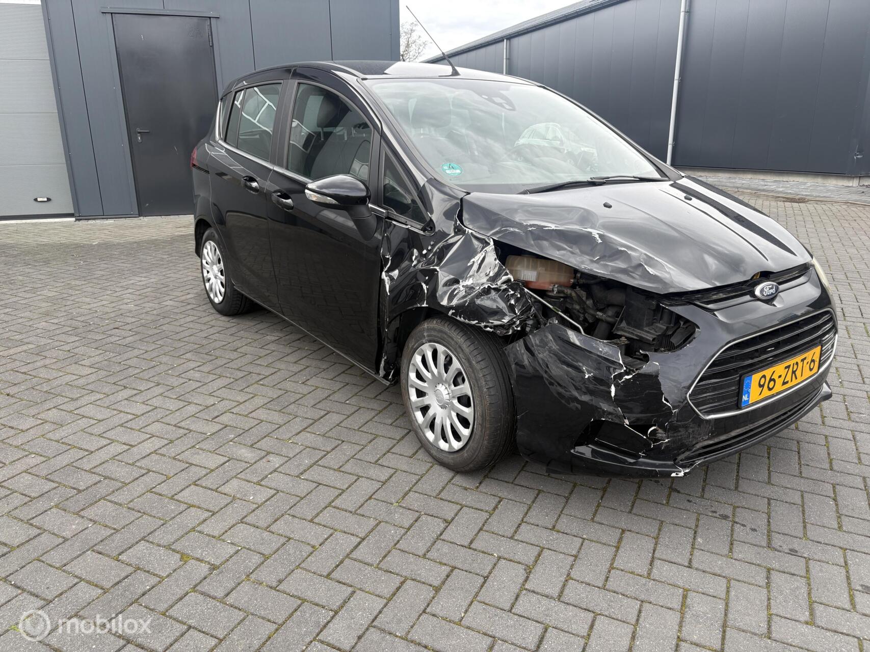 Foto van Ford B-max