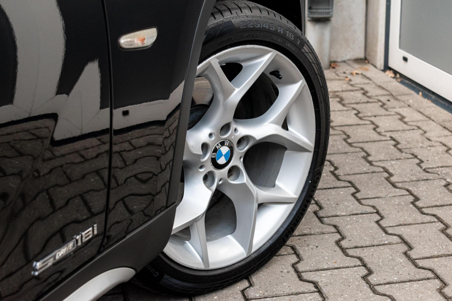 Foto van BMW X1 sDrive 18i