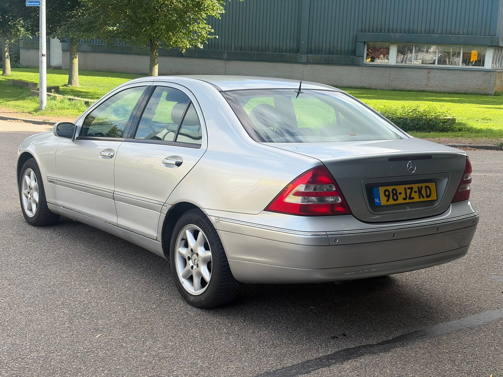 Foto van Mercedes-Benz C 240