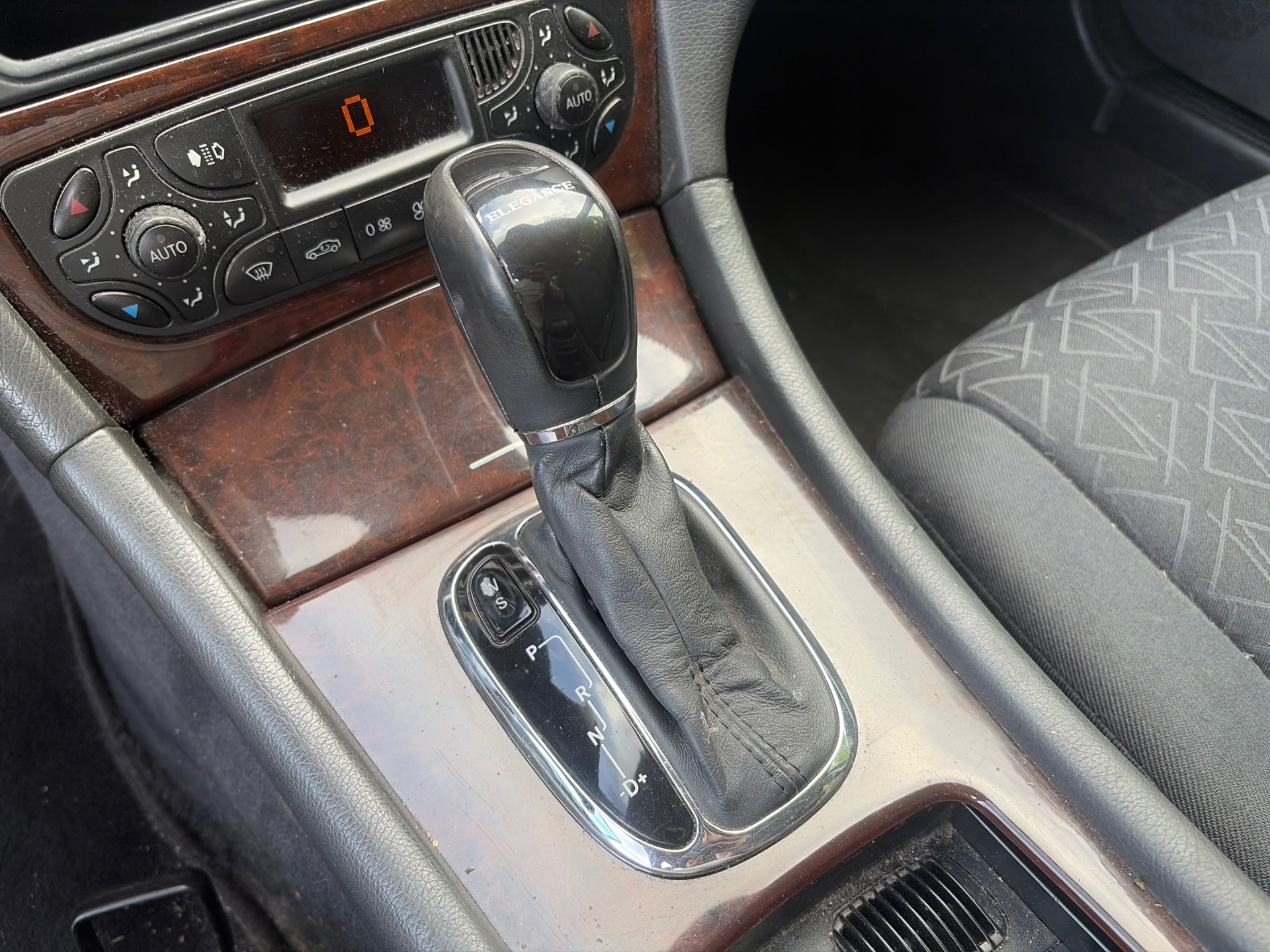 Foto van Mercedes-Benz C 240