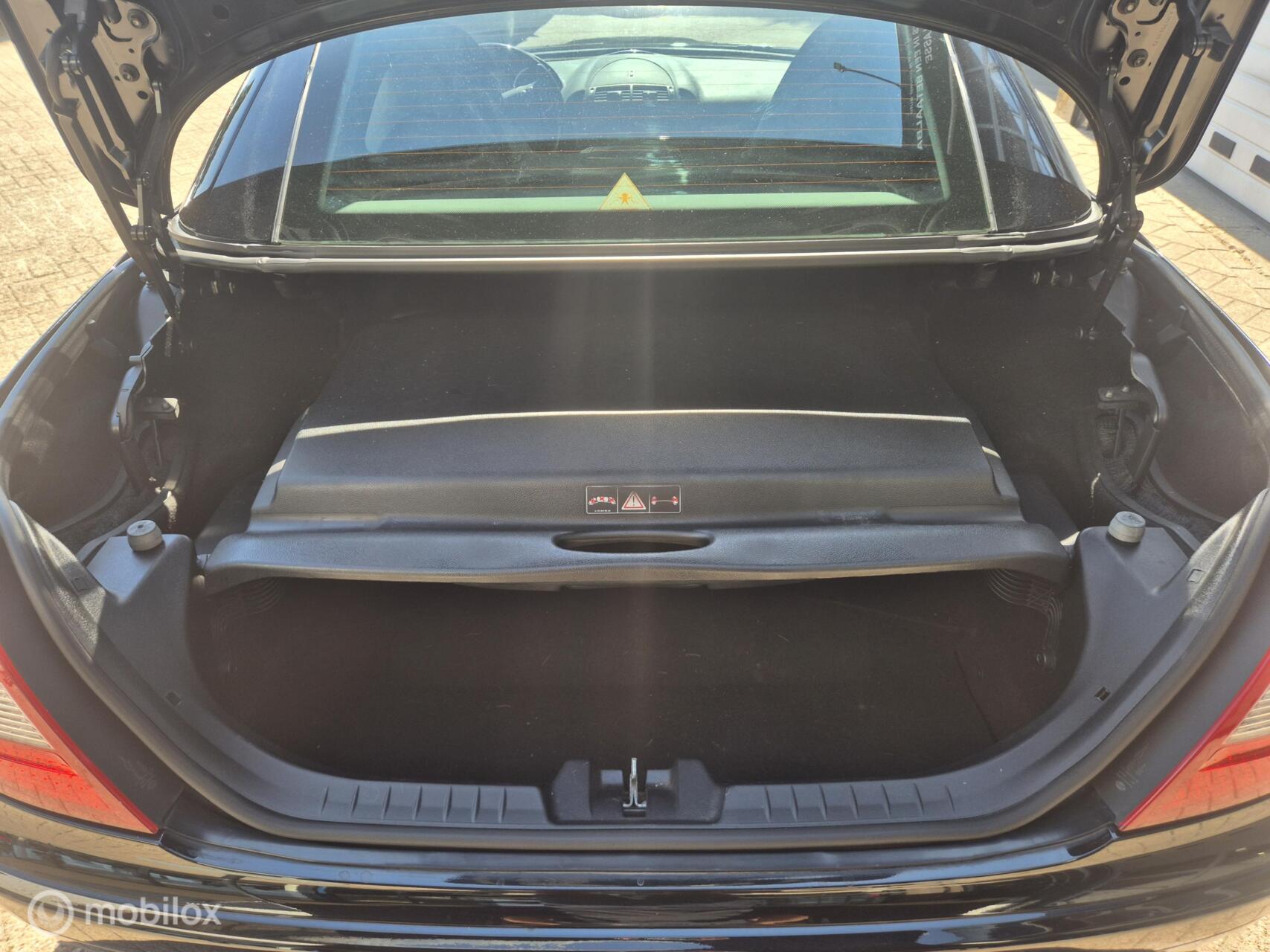 Foto van Mercedes-Benz SLK 200 Kompressor