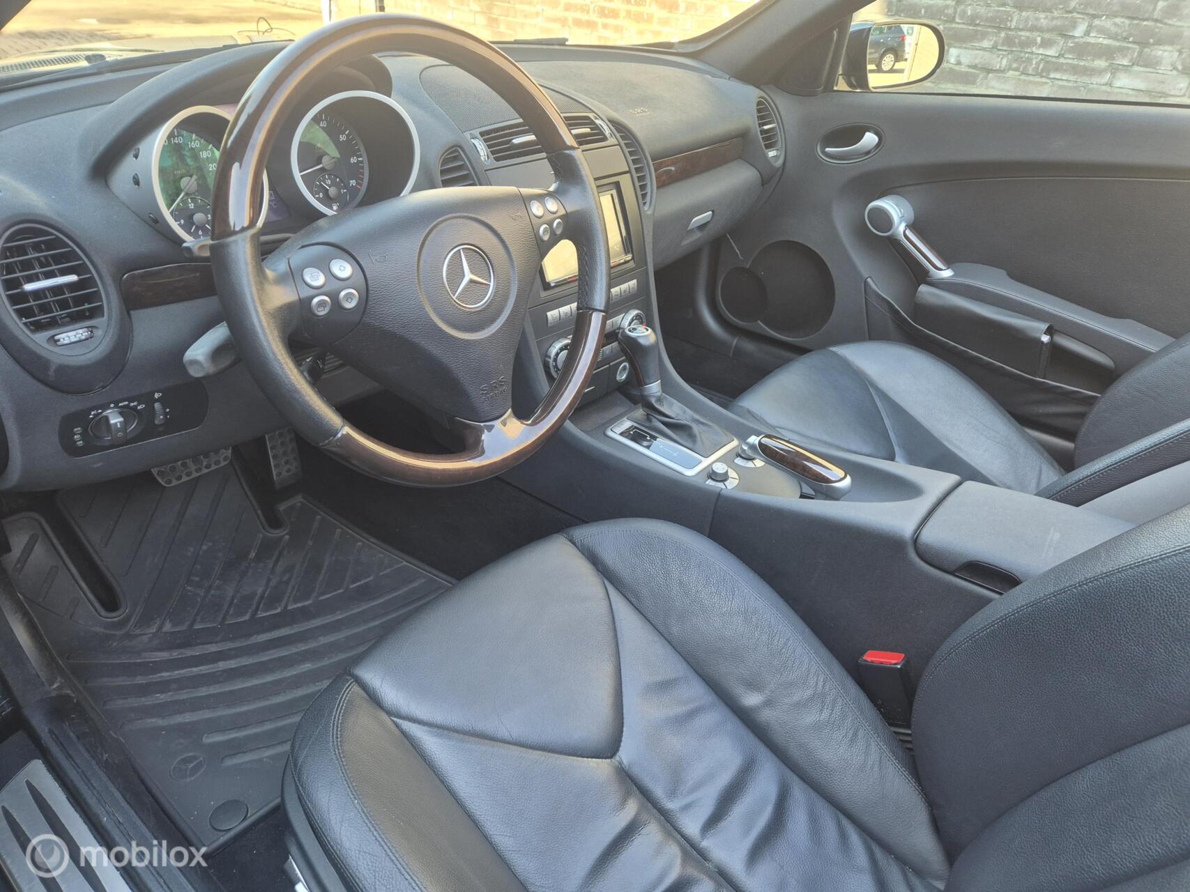 Foto van Mercedes-Benz SLK 200 Kompressor