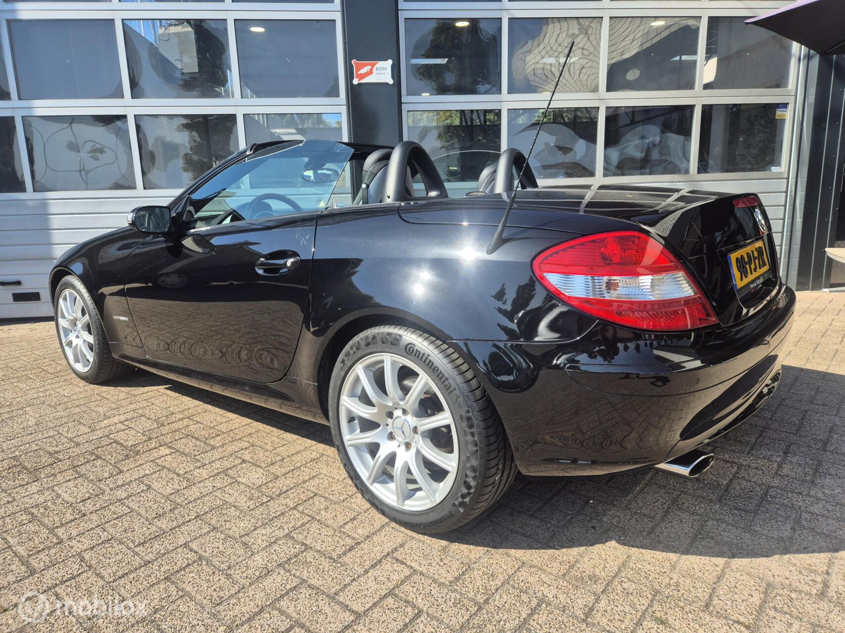 Foto van Mercedes-Benz SLK 200 Kompressor