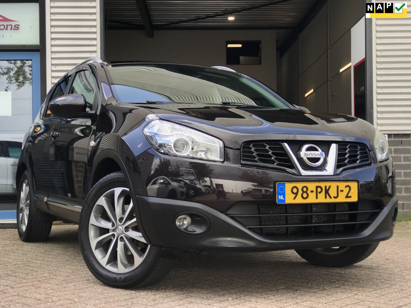 Nissan Nissan Qashqai 2.0 Tekna 4WD|Clima|Cruise|Navi|Camera|Keyless 2011 - voorkant