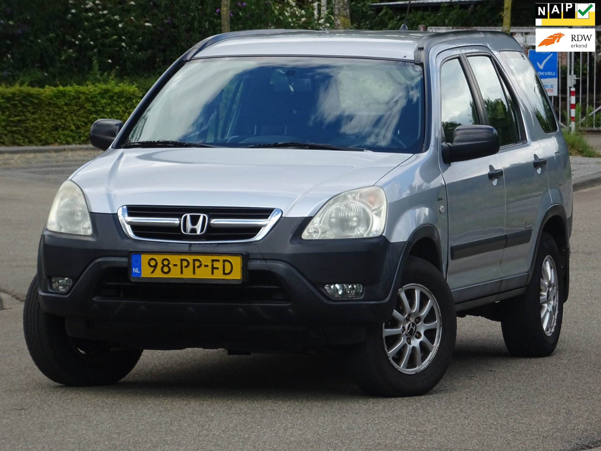 Honda Honda Cr-v 2.0i S BJ2004 NAP/AIRCO/TREKHAAK/ELEKRAM/APK 2027 2004 - voorkant