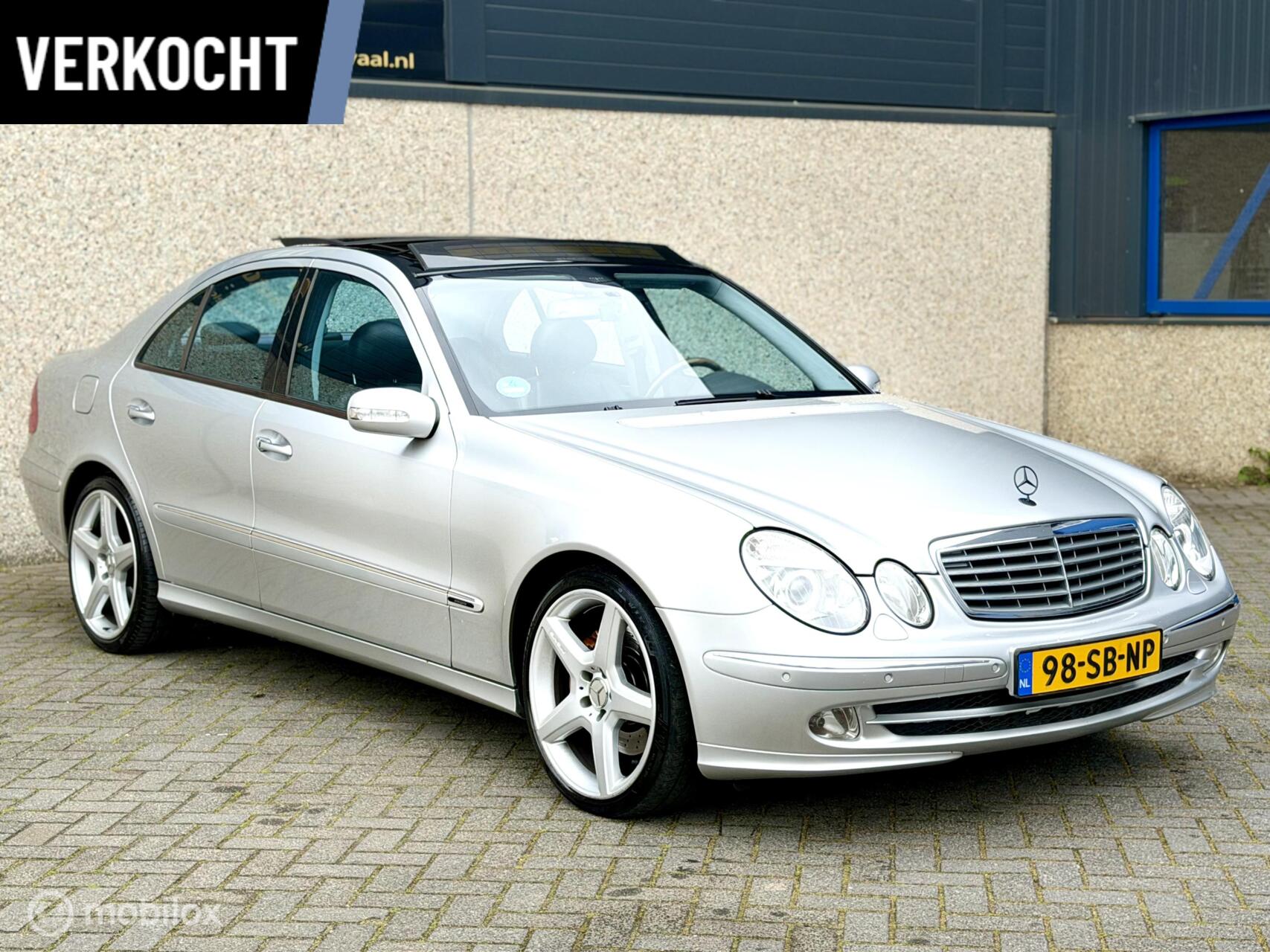 Foto van Mercedes-Benz E 500