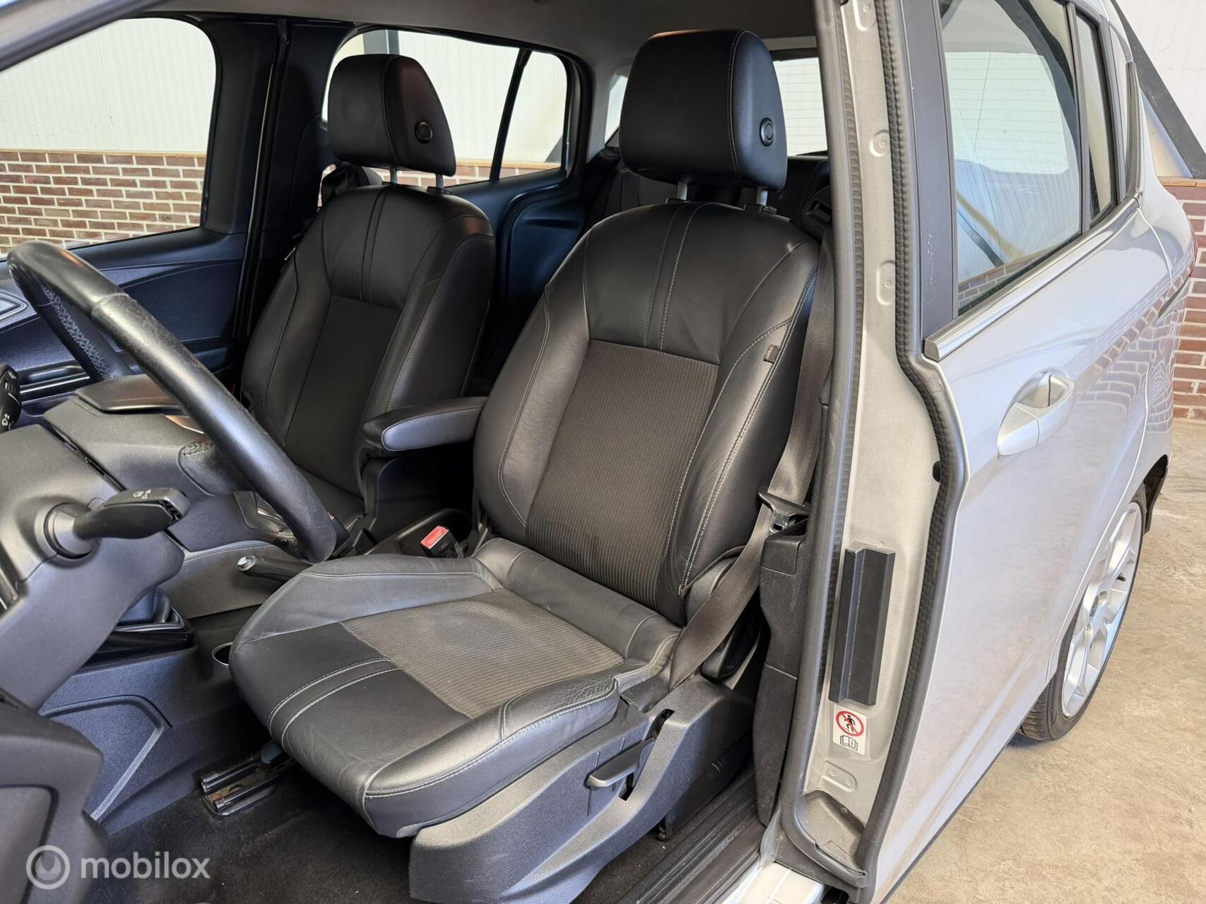 Foto van Ford B-max