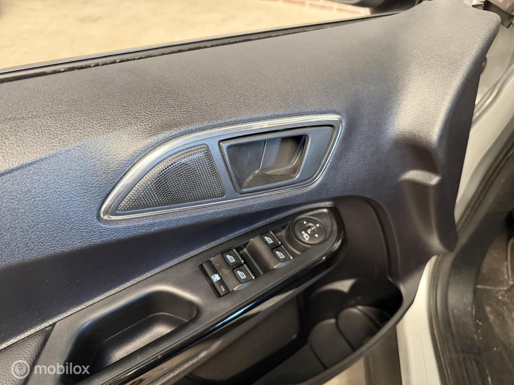 Foto van Ford B-max