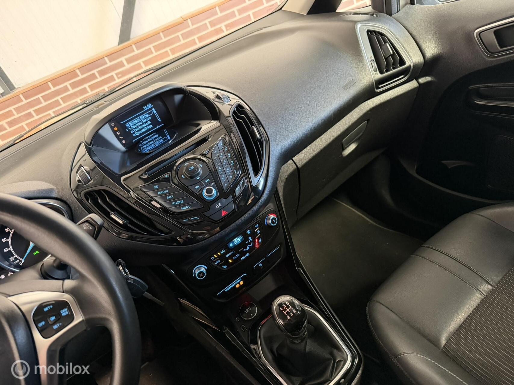 Foto van Ford B-max