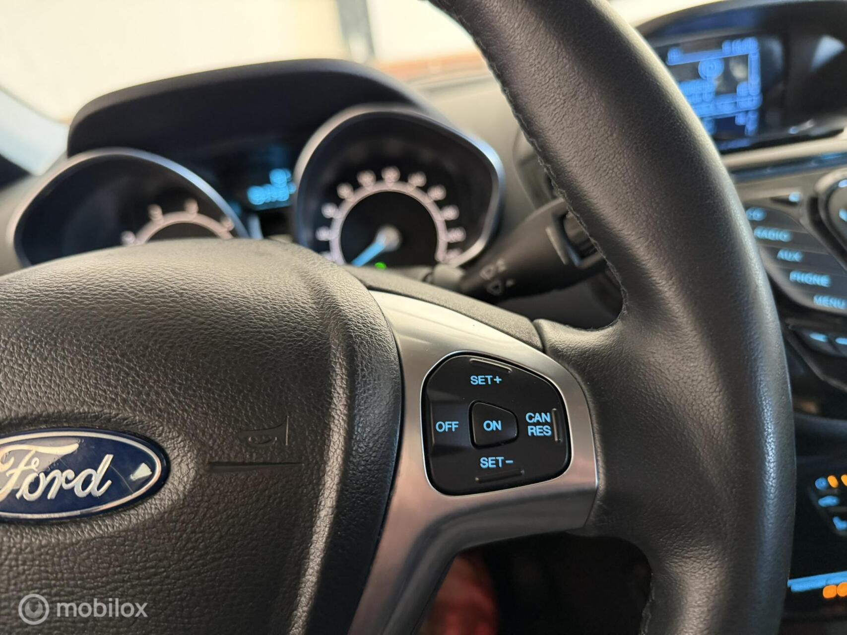 Foto van Ford B-max