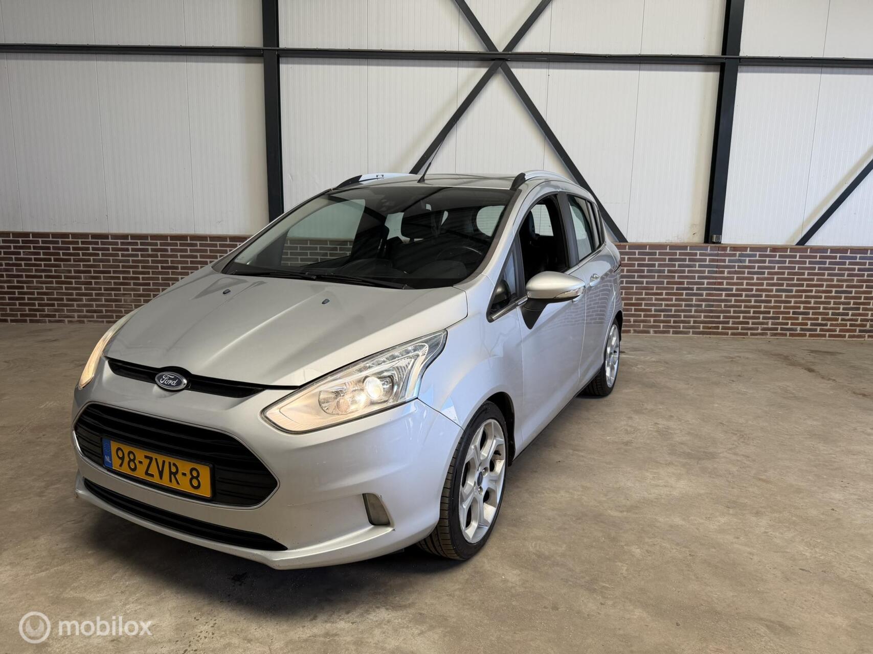 Foto van Ford B-max