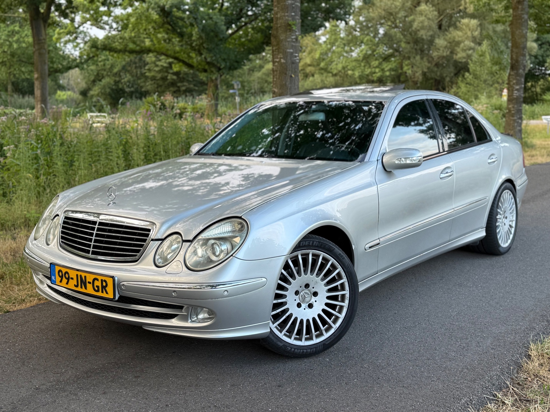 Foto van Mercedes-Benz E 240