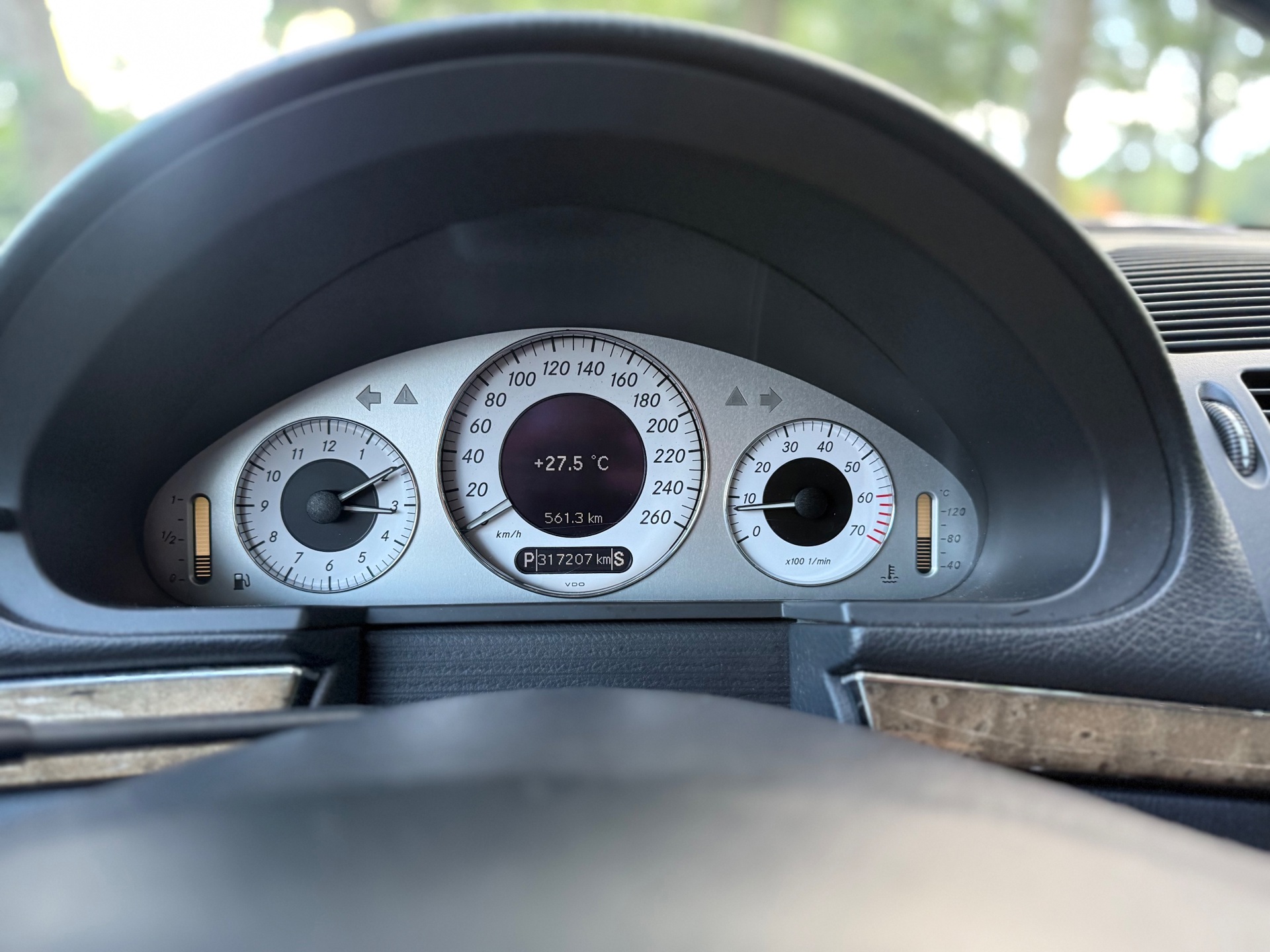 Foto van Mercedes-Benz E 240