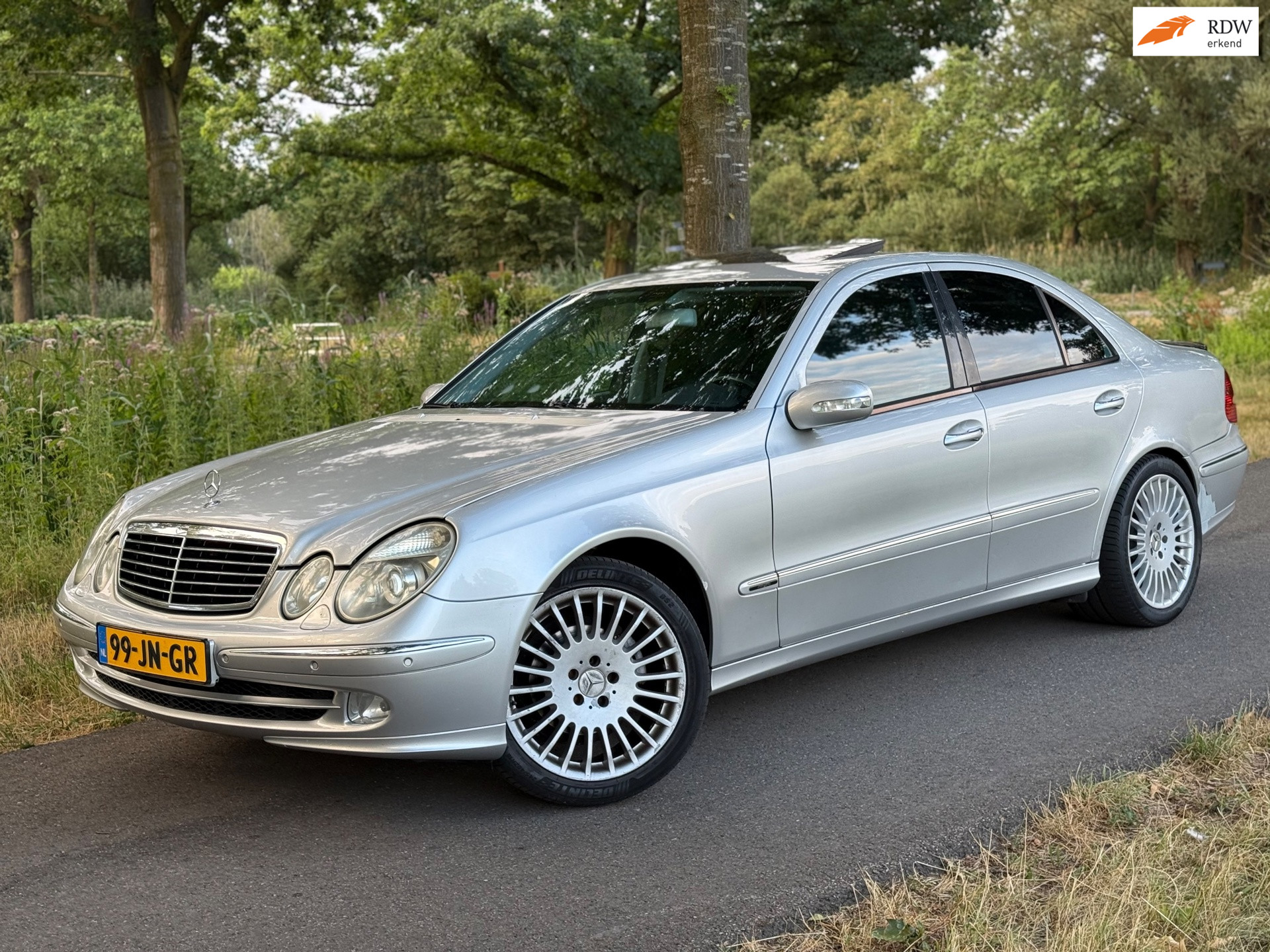 Mercedes-Benz E 240 240 Avantgarde|Automaat|Airco|Apk 2002 - voorkant