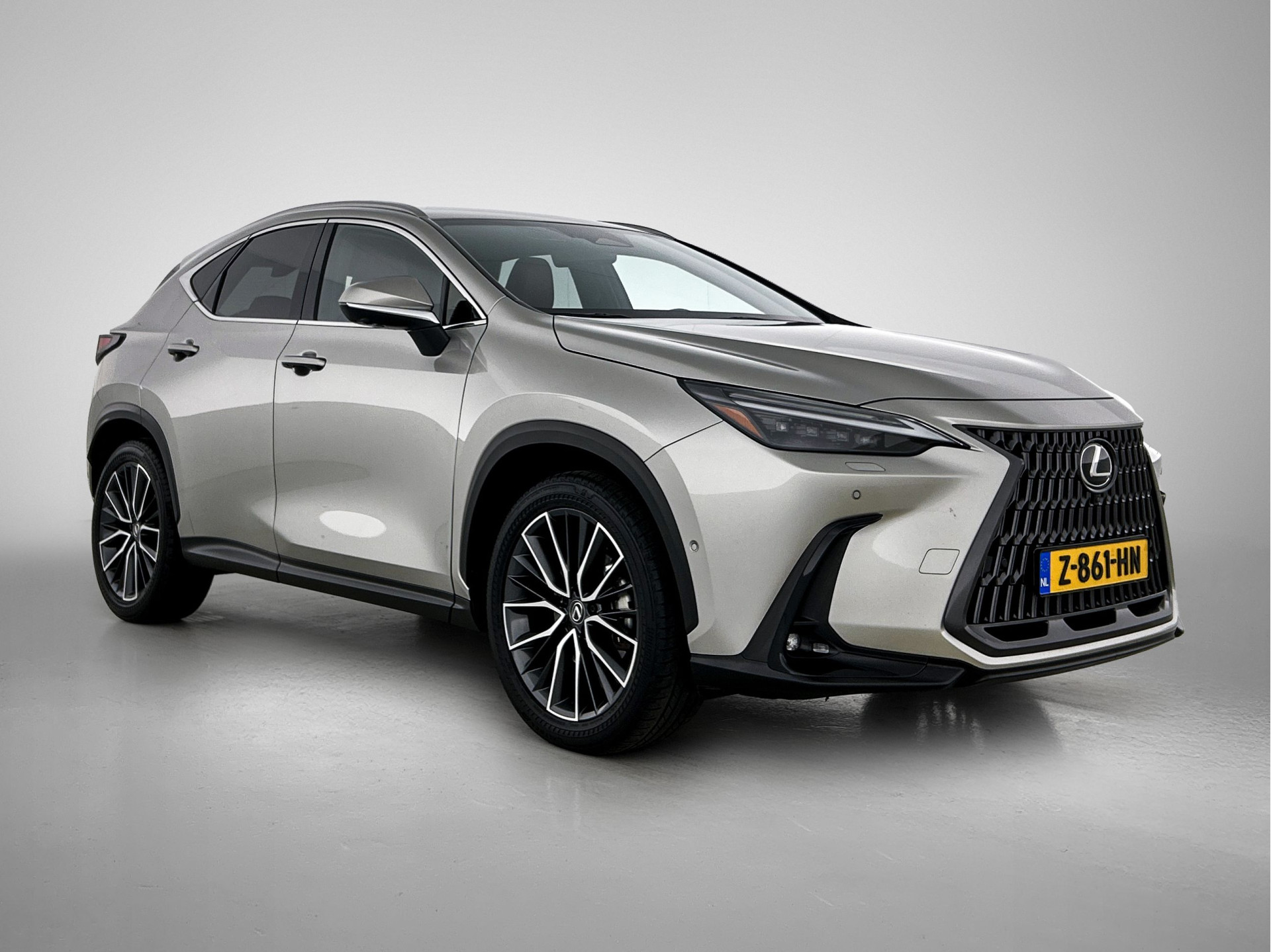 Foto van Lexus Lexus Nx350h