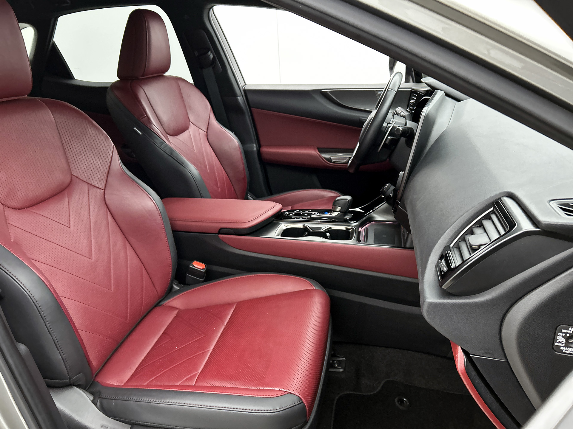 Foto van Lexus Lexus Nx350h