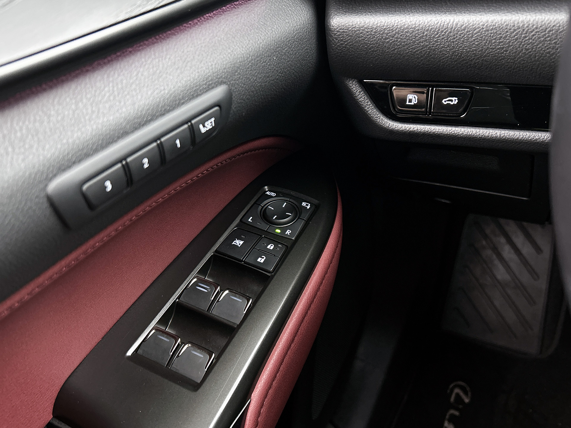 Foto van Lexus Lexus Nx350h