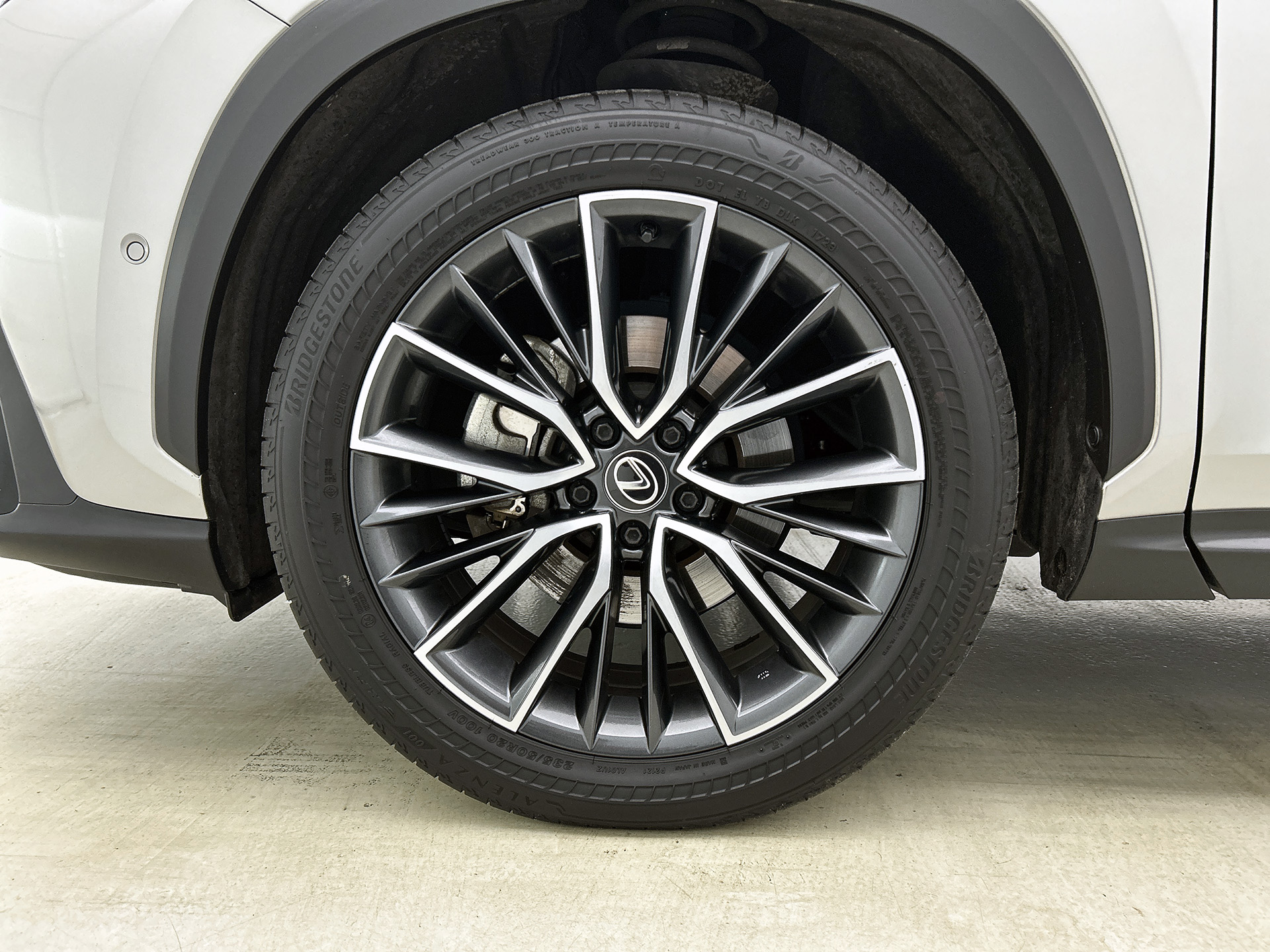 Foto van Lexus Lexus Nx350h