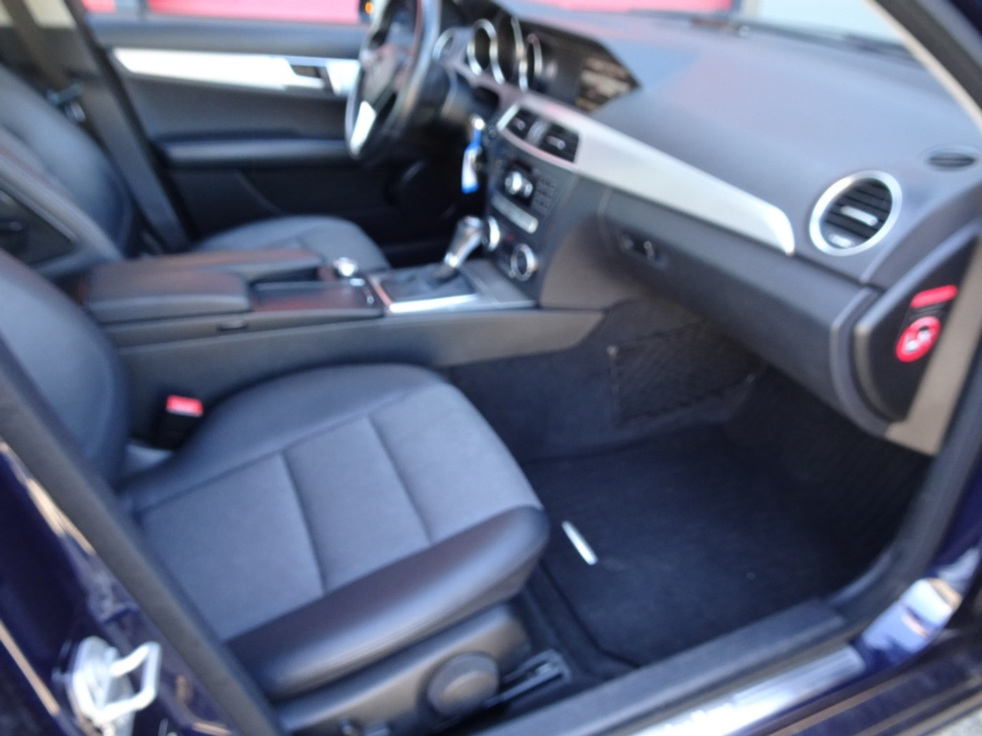 Foto van Mercedes-Benz C 200
