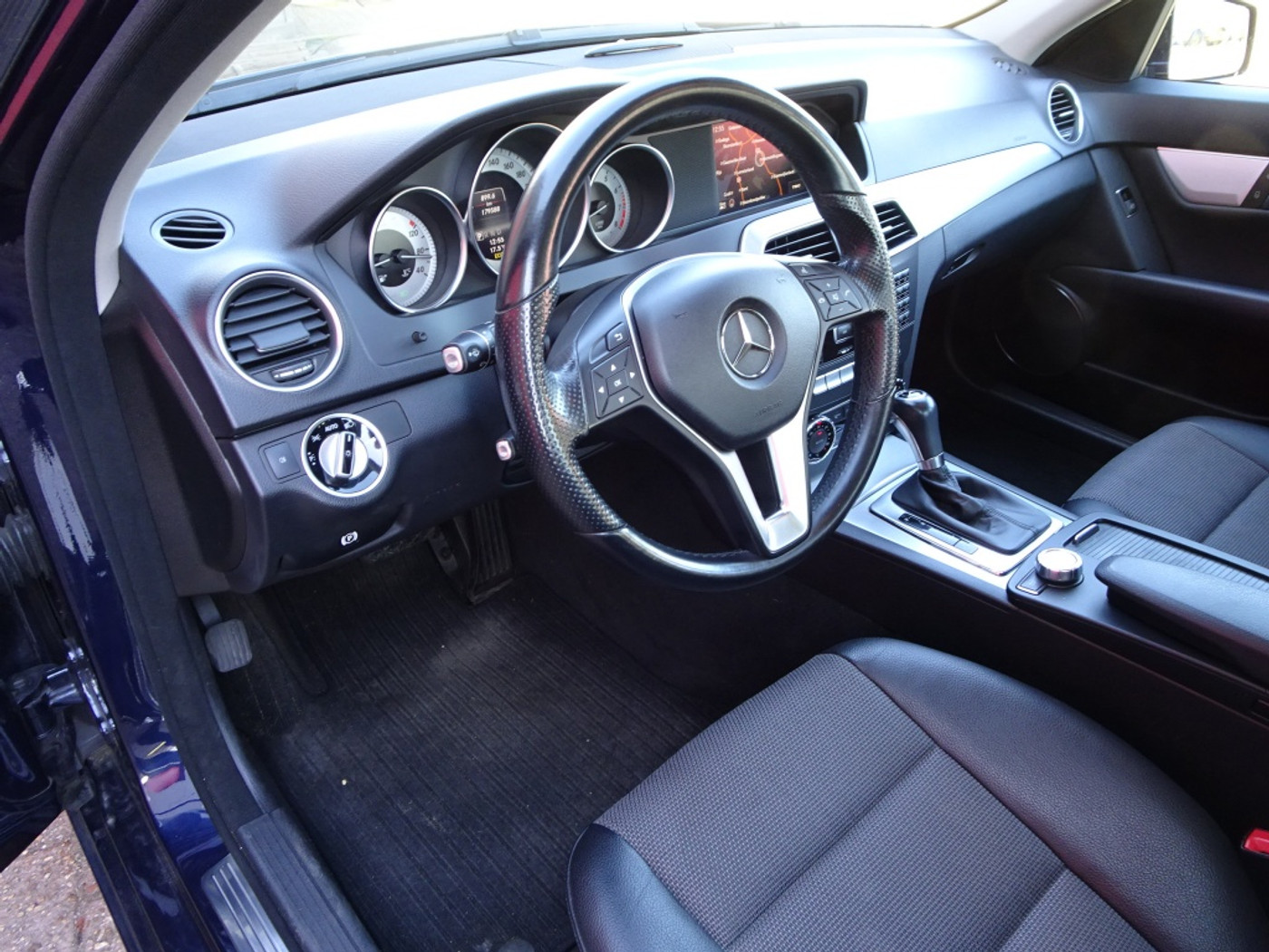 Foto van Mercedes-Benz C 200