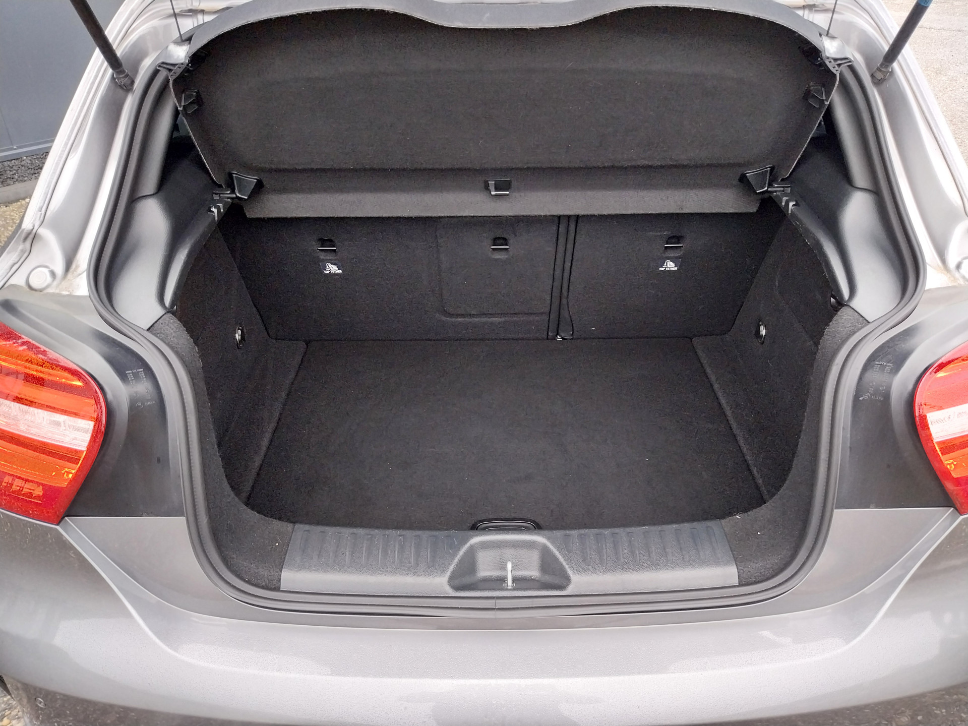 Foto van Mercedes-Benz A 180