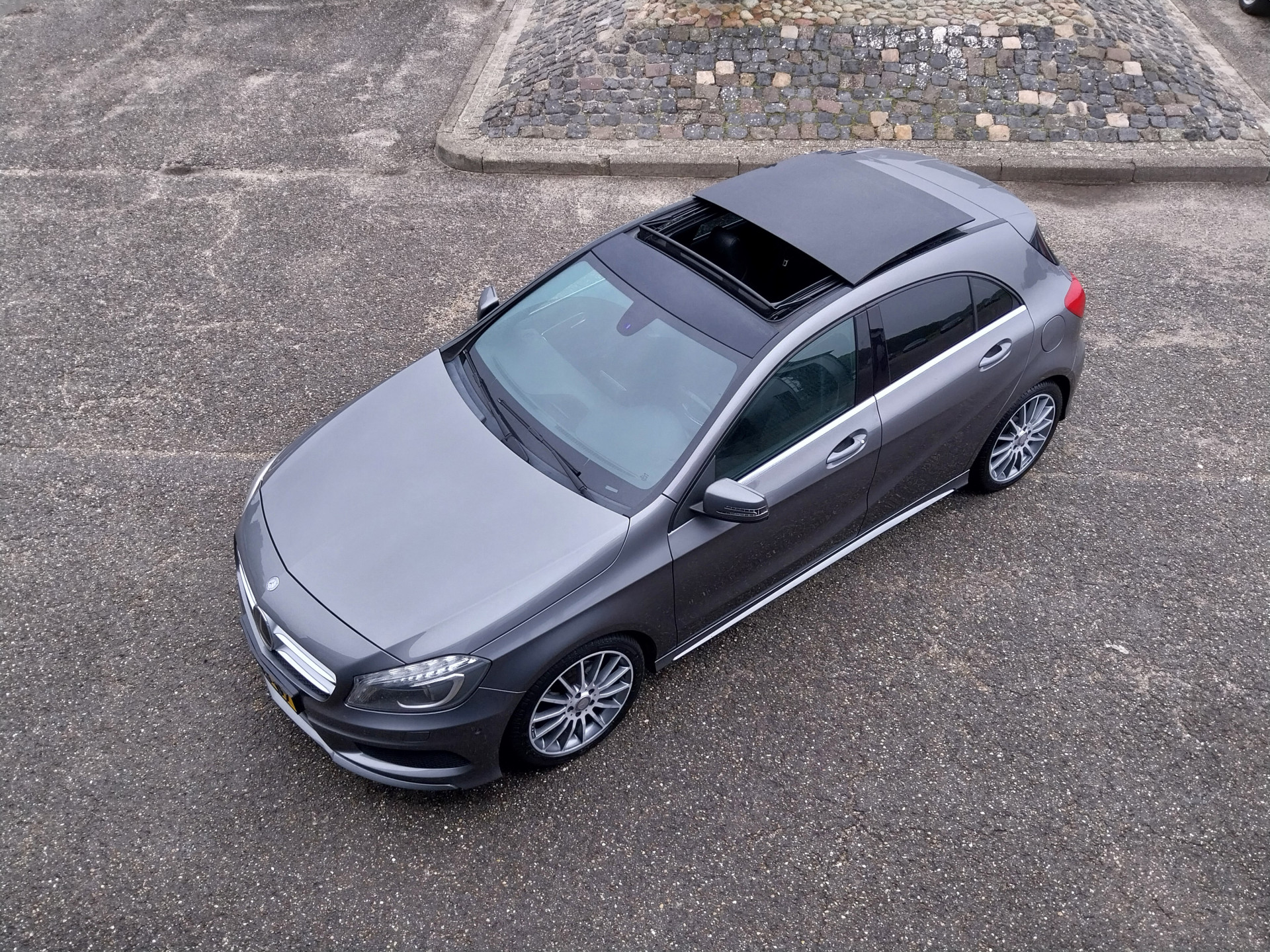 Foto van Mercedes-Benz A 180
