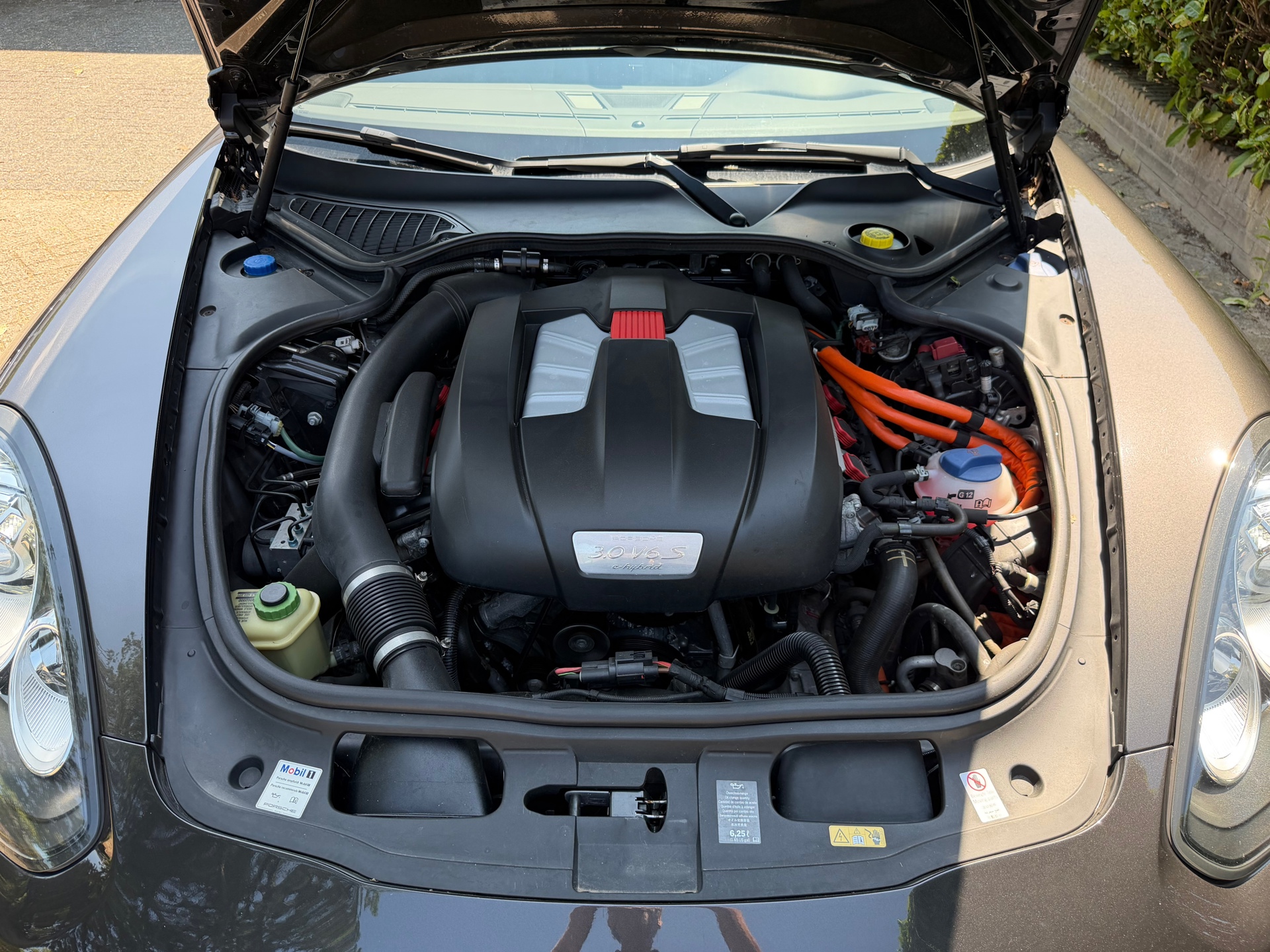 Foto van Porsche Panamera S E-hybrid