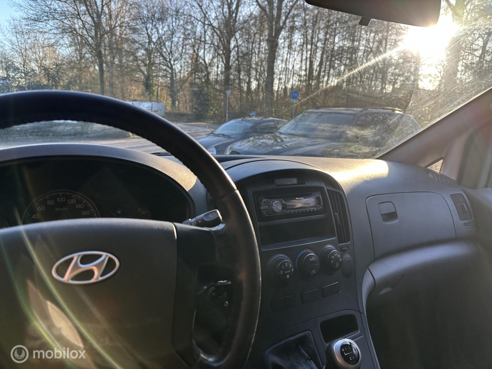 Foto van Hyundai H 300