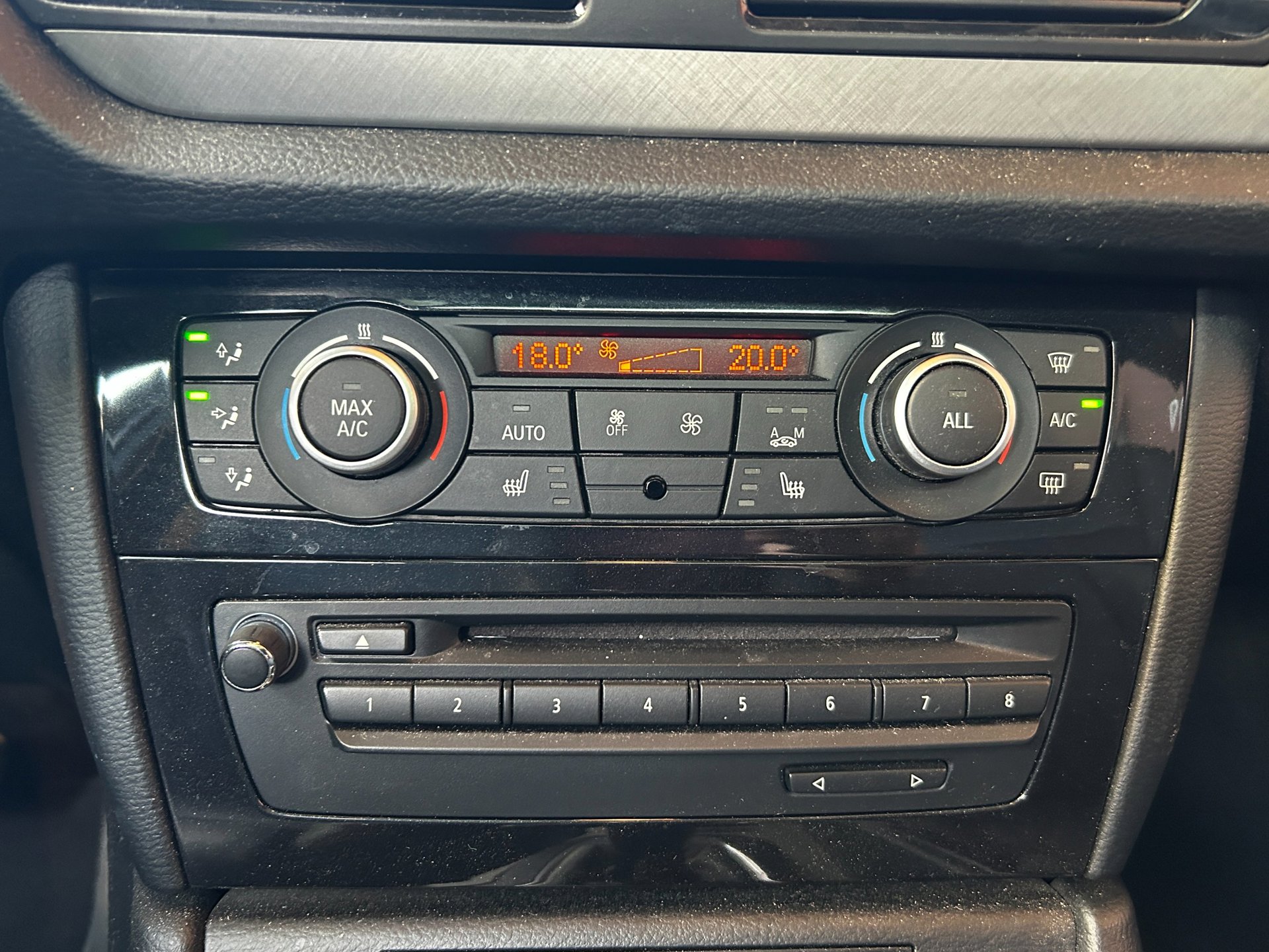 Foto van BMW X1 Sdrive20i