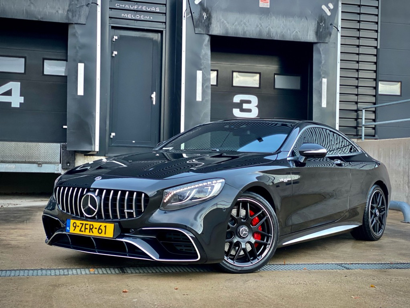 Foto van Mercedes-Benz S 63 AMG 4Matic