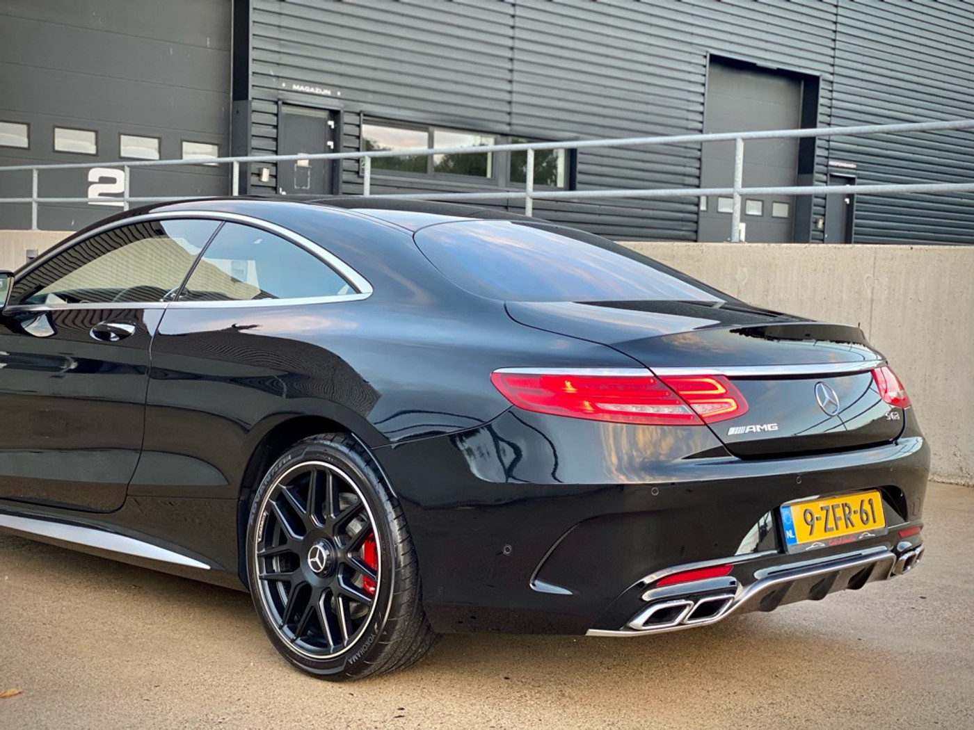 Foto van Mercedes-Benz S 63 AMG 4Matic