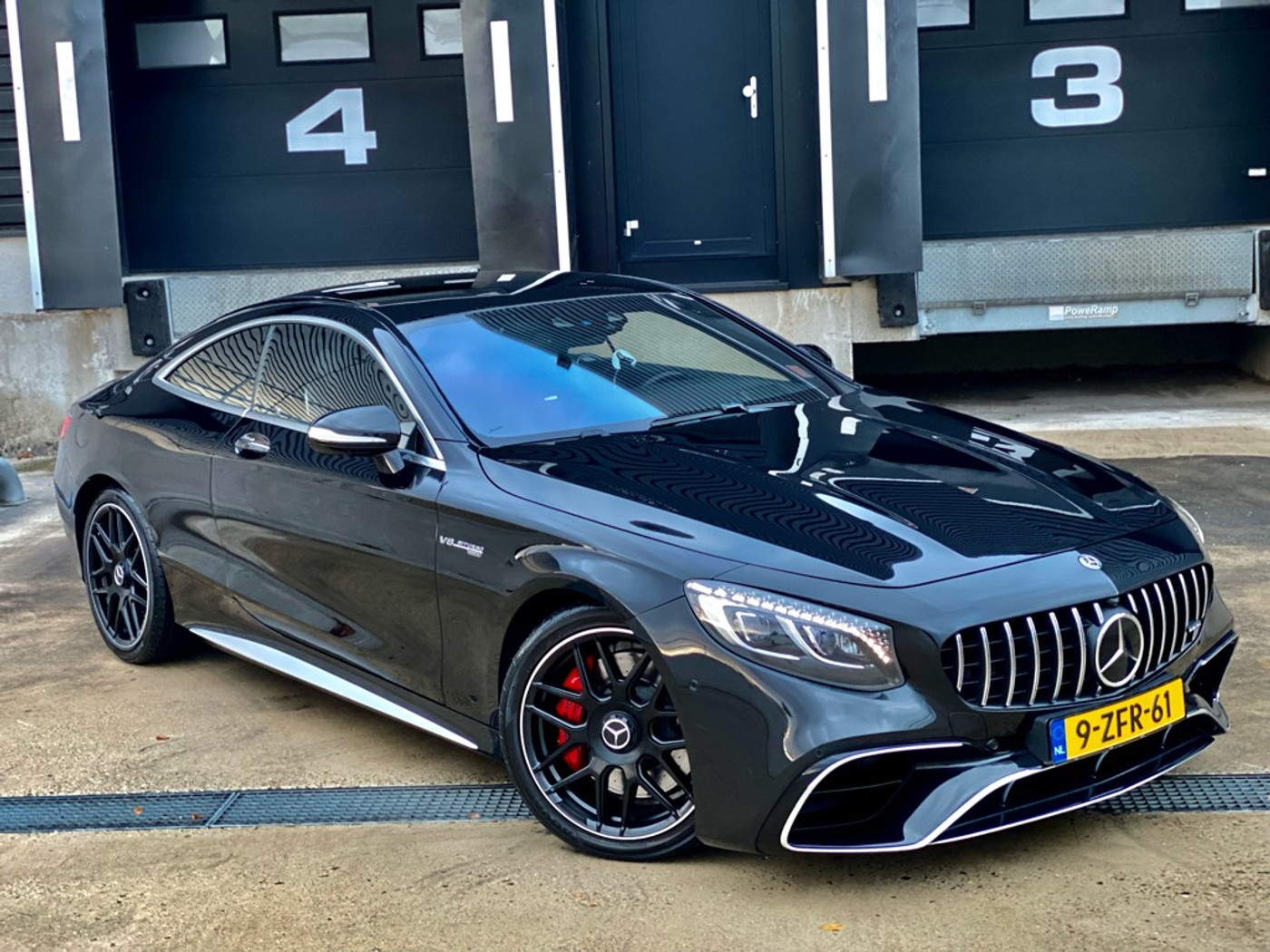 Foto van Mercedes-Benz S 63 AMG 4Matic