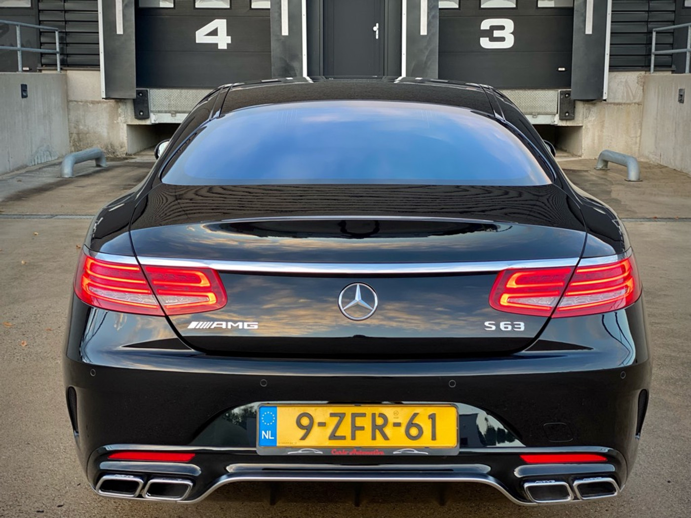 Foto van Mercedes-Benz S 63 AMG 4Matic