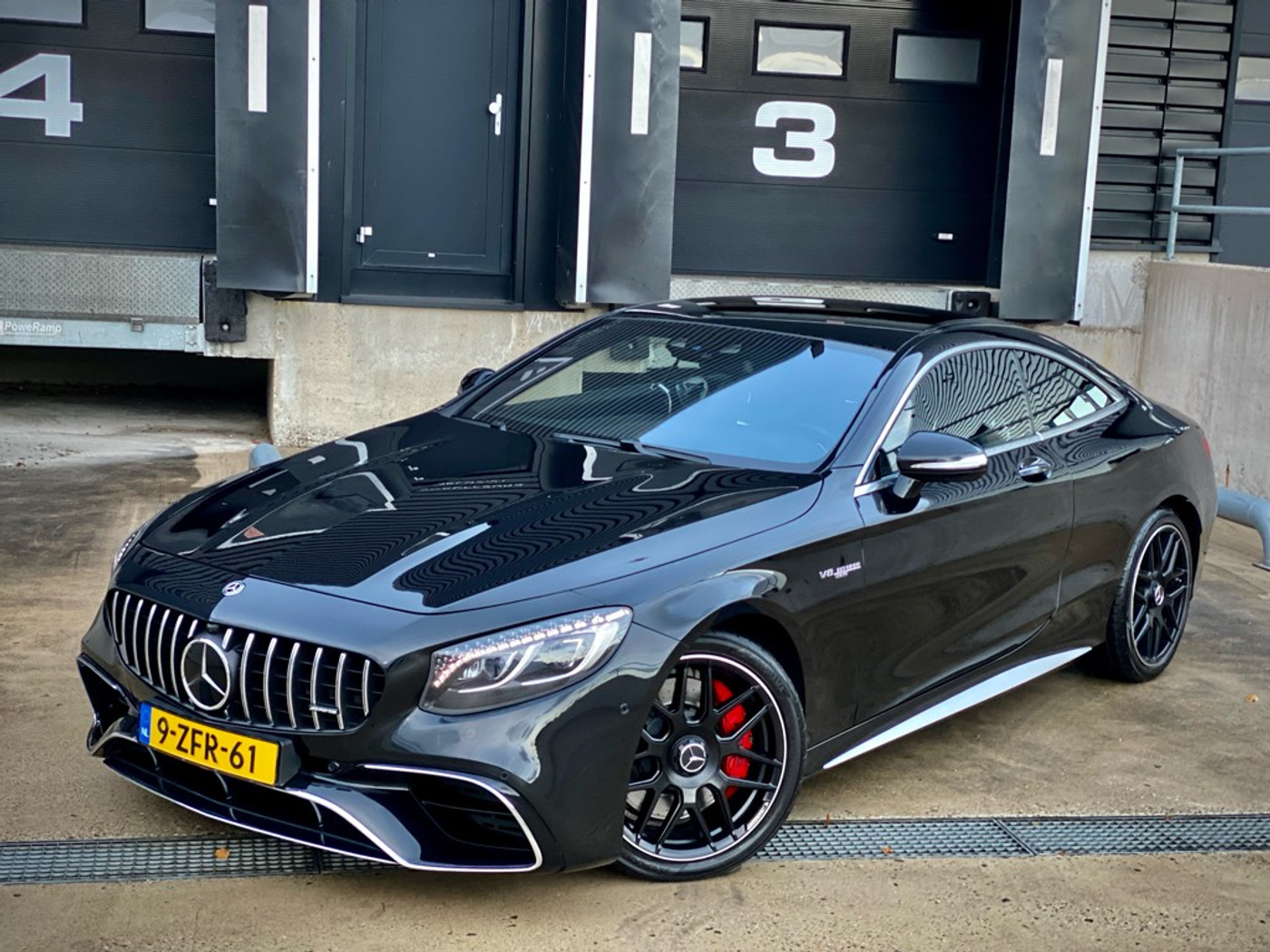 Foto van Mercedes-Benz S 63 AMG 4Matic