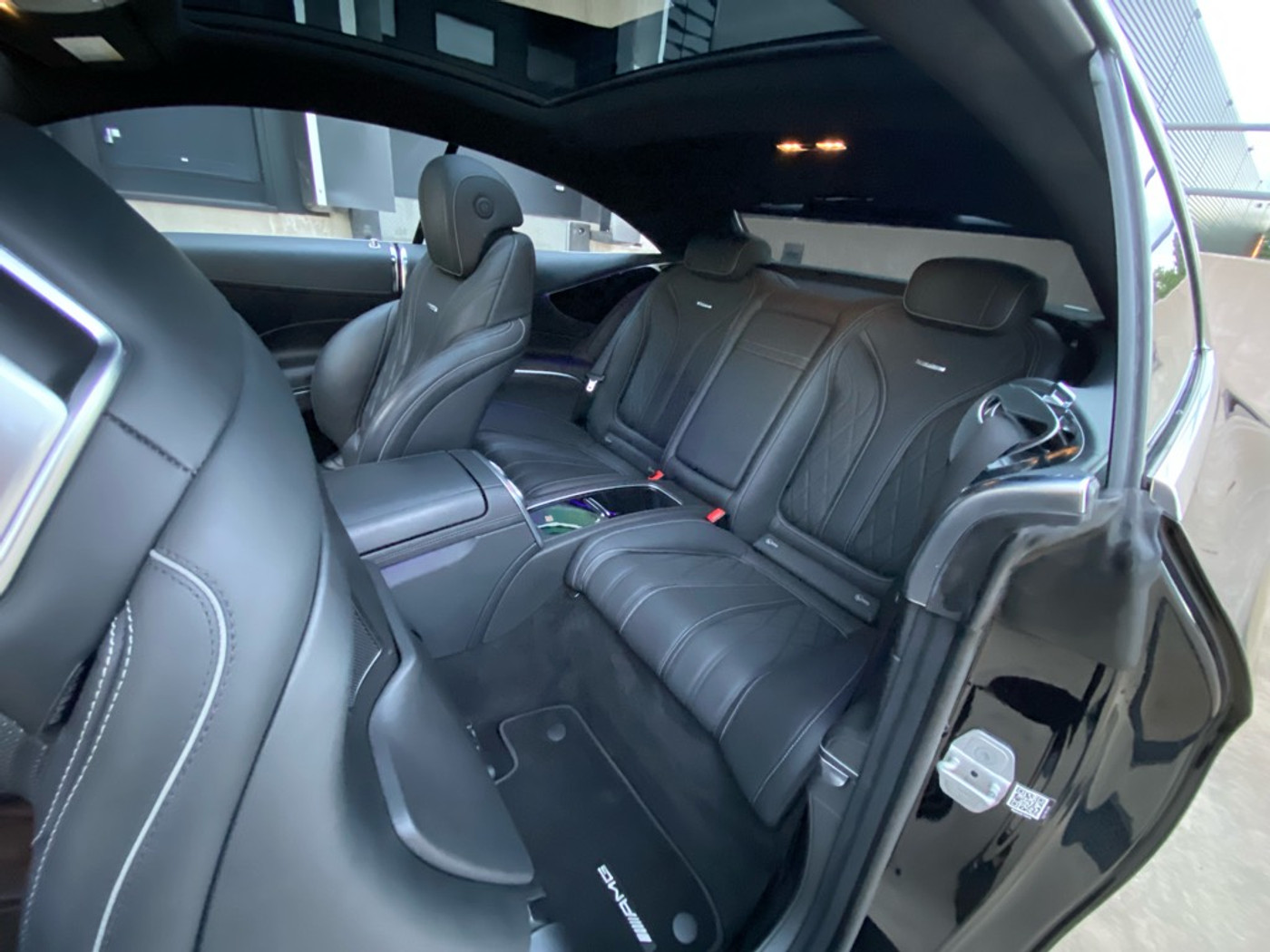 Foto van Mercedes-Benz S 63 AMG 4Matic