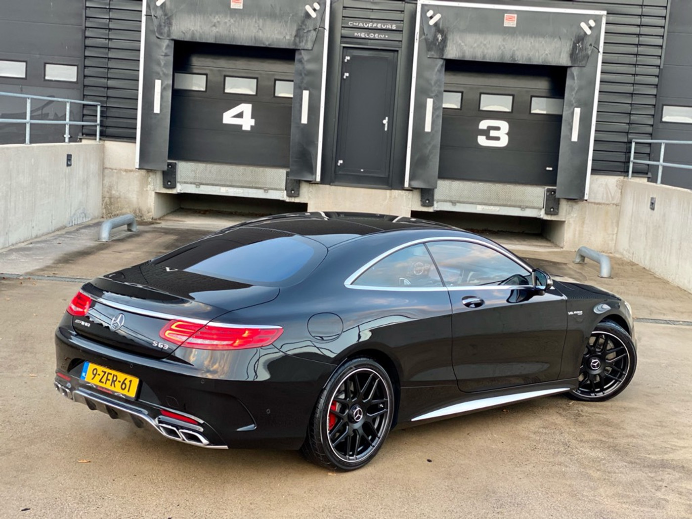 Foto van Mercedes-Benz S 63 AMG 4Matic