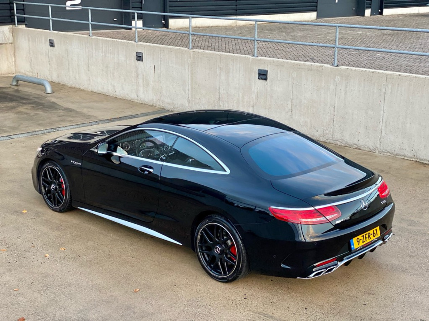 Foto van Mercedes-Benz S 63 AMG 4Matic