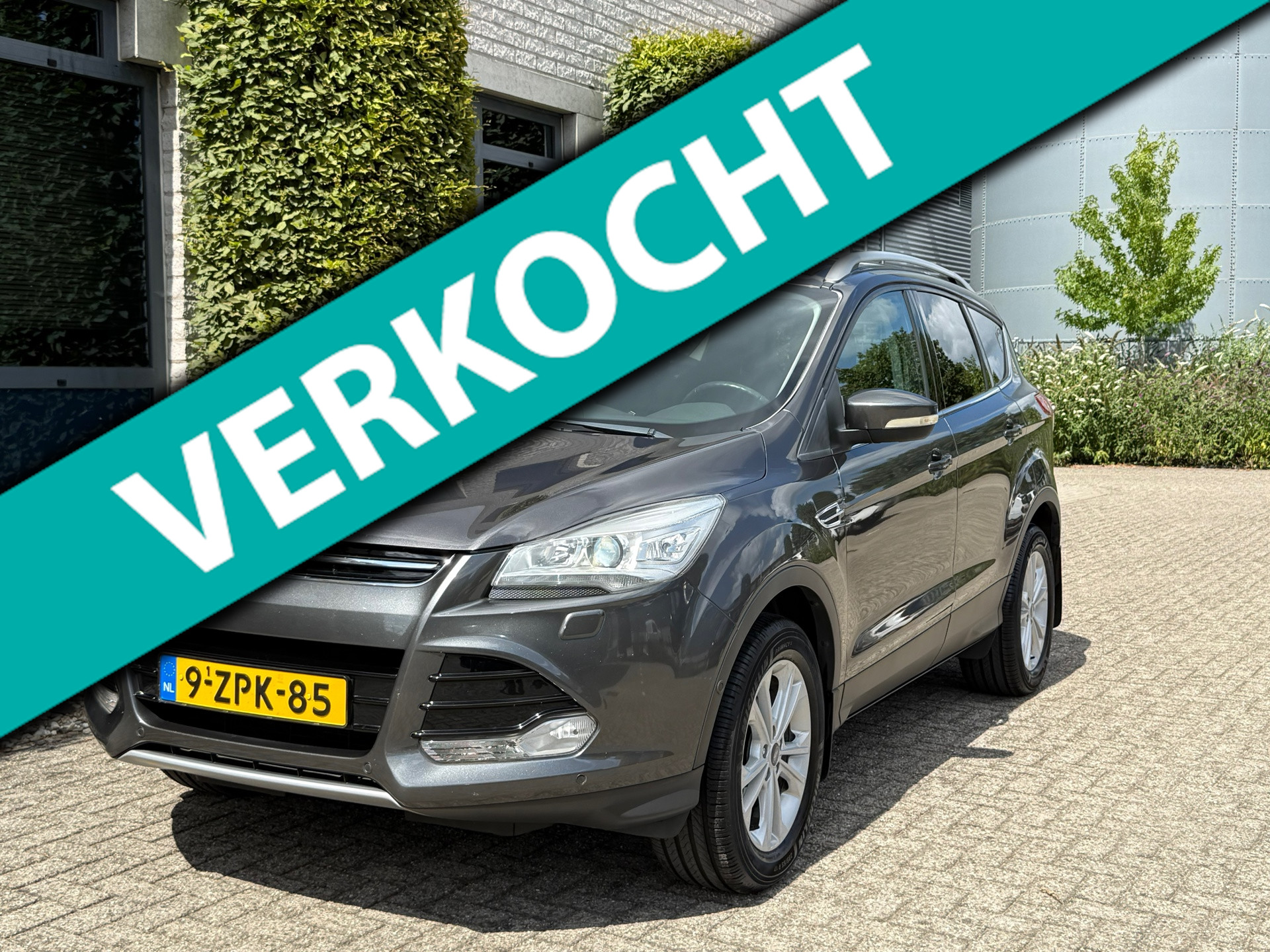 Ford Kuga 1.5 Titanium |Keyles|Camera|Navi|Pdc|Nap 2015 - voorkant