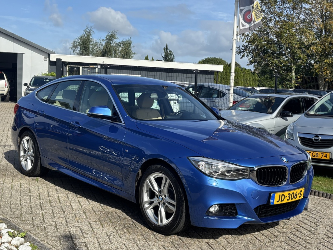Foto van BMW 320i