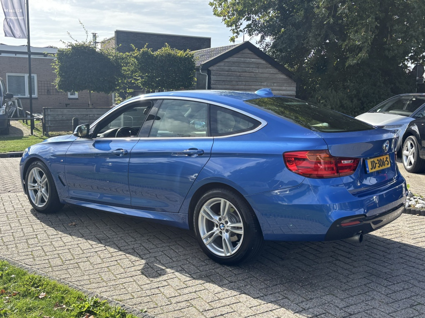 Foto van BMW 320i
